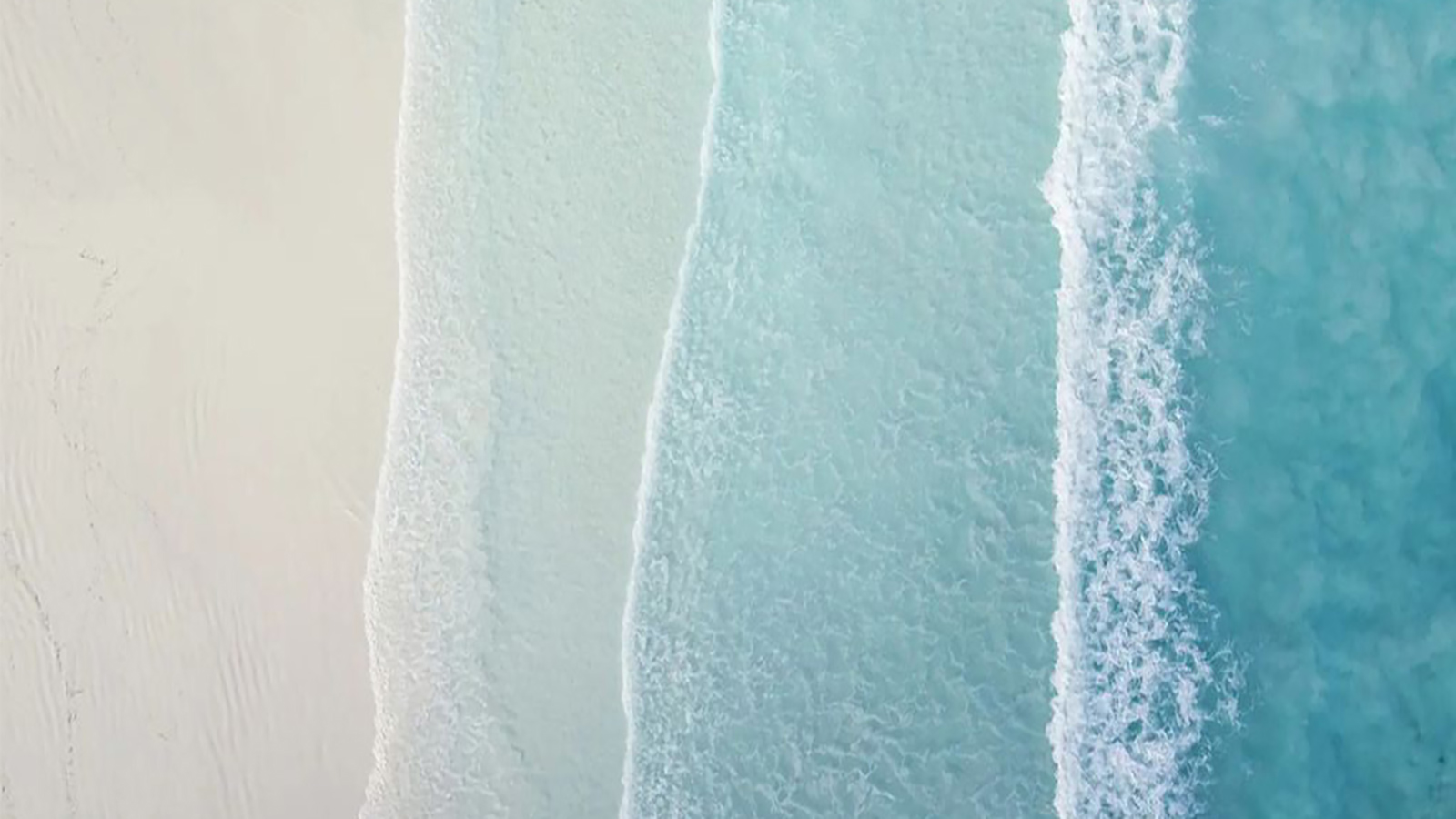 LOS PANTONES DE LA LIBERTAD VERANIEGA, UN AZUL INFINITO - Mar de frades